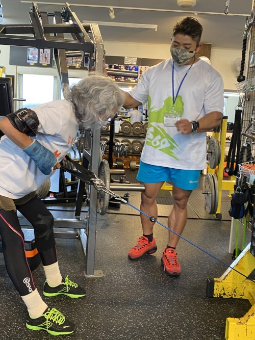 マルチケーブルギア ナルシス山本 トレーニング マルチケーブルギア